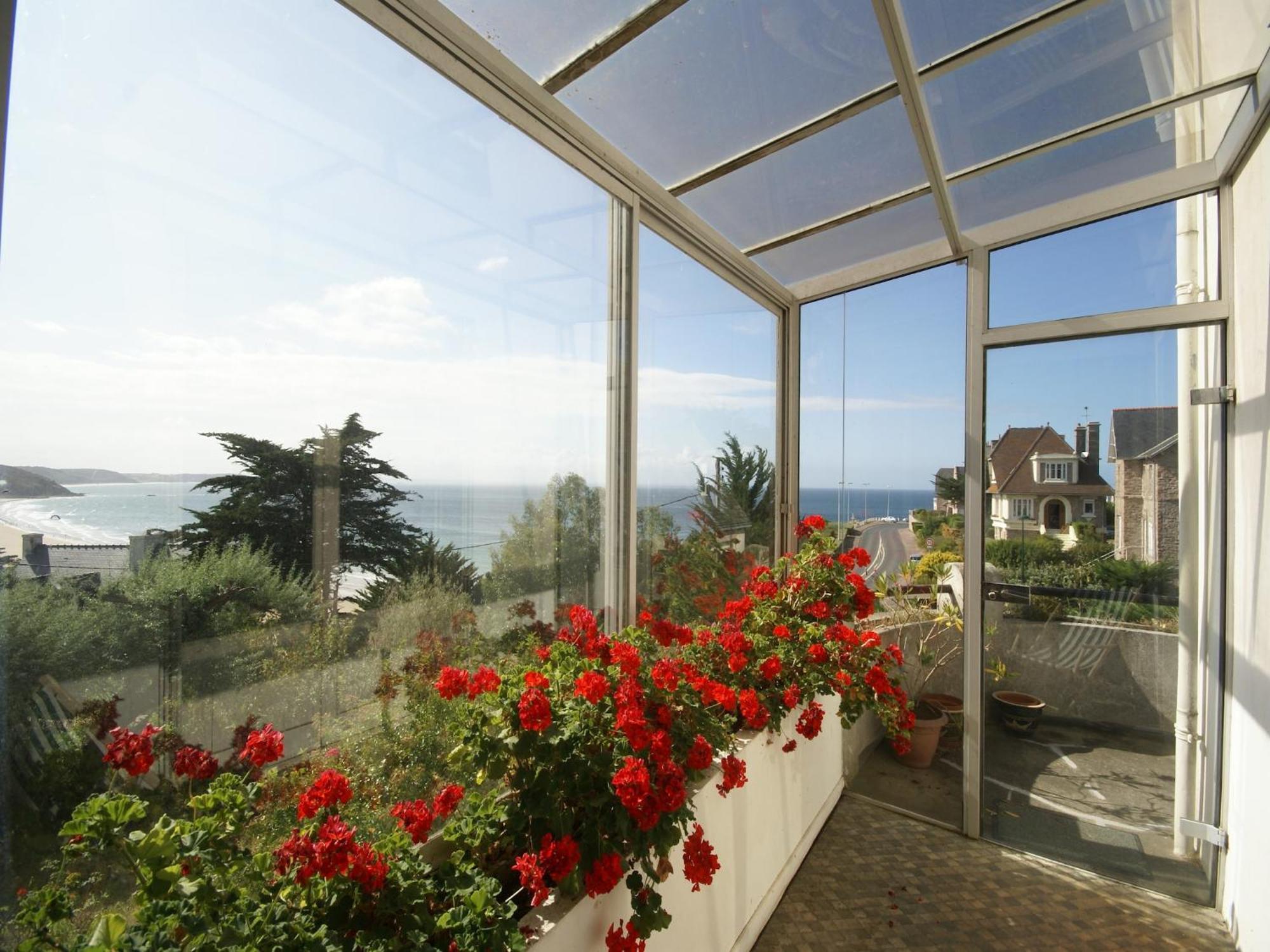 Beautiful Holiday Home With Sea View In Erquy Kültér fotó